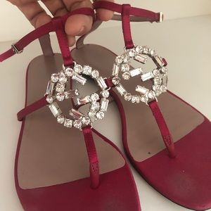 Gucci t strap sandals